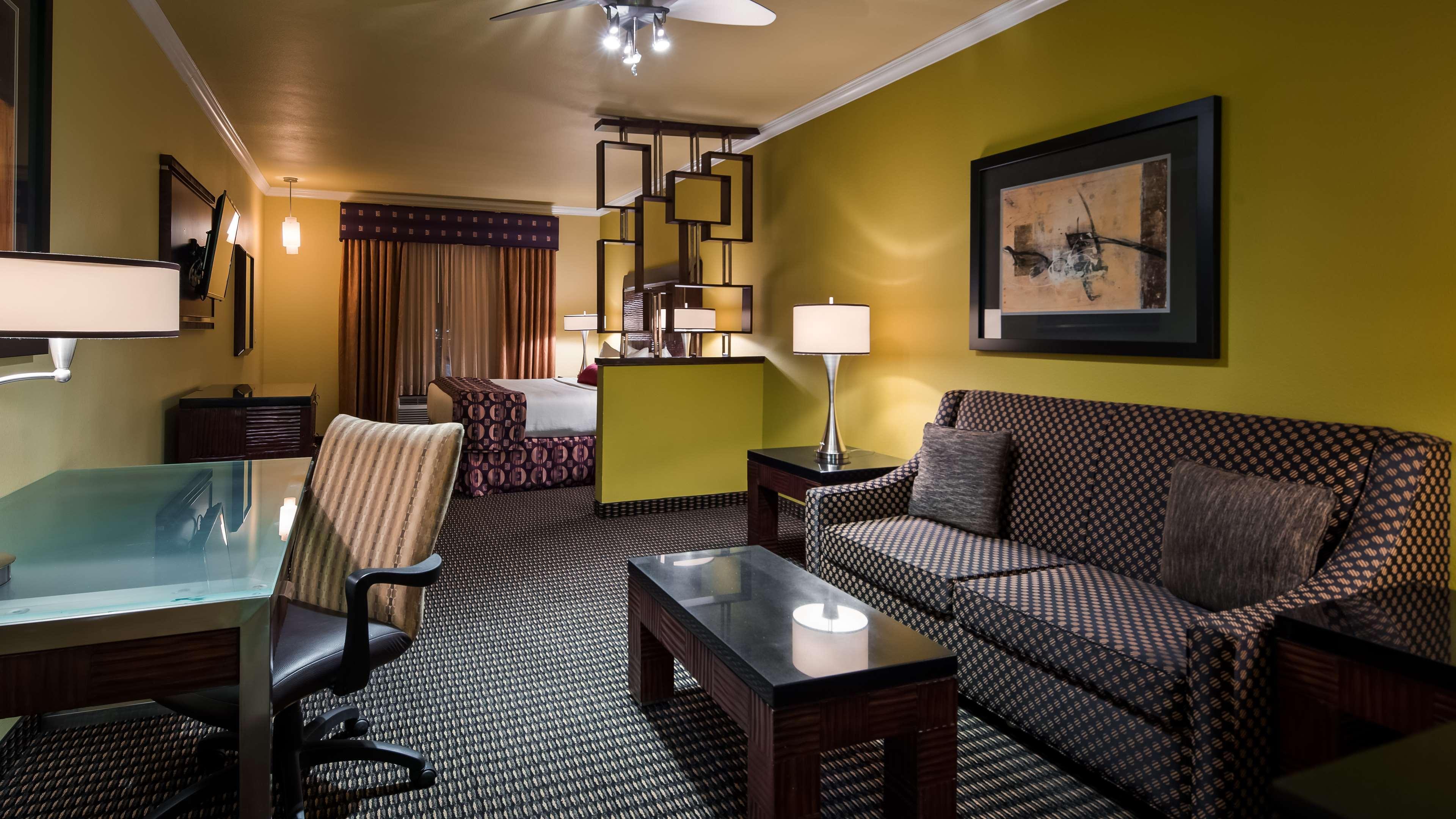 Best Western Plus Christopher Inn And Suites Forney Εξωτερικό φωτογραφία