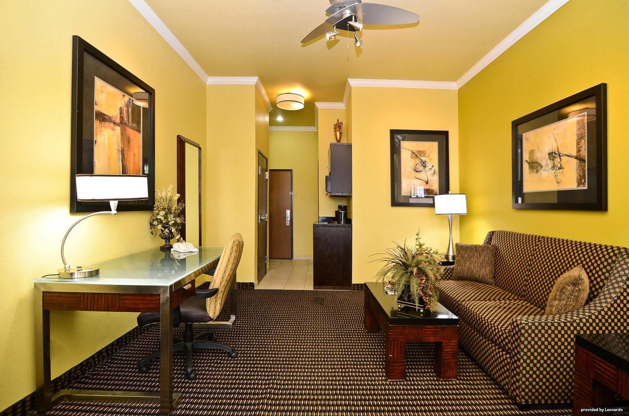 Best Western Plus Christopher Inn And Suites Forney Εξωτερικό φωτογραφία